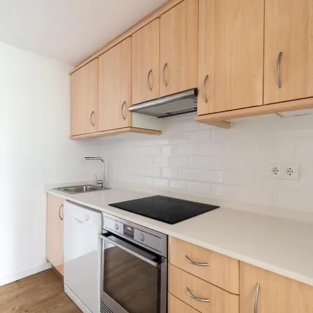 Canovas Center Apartament *